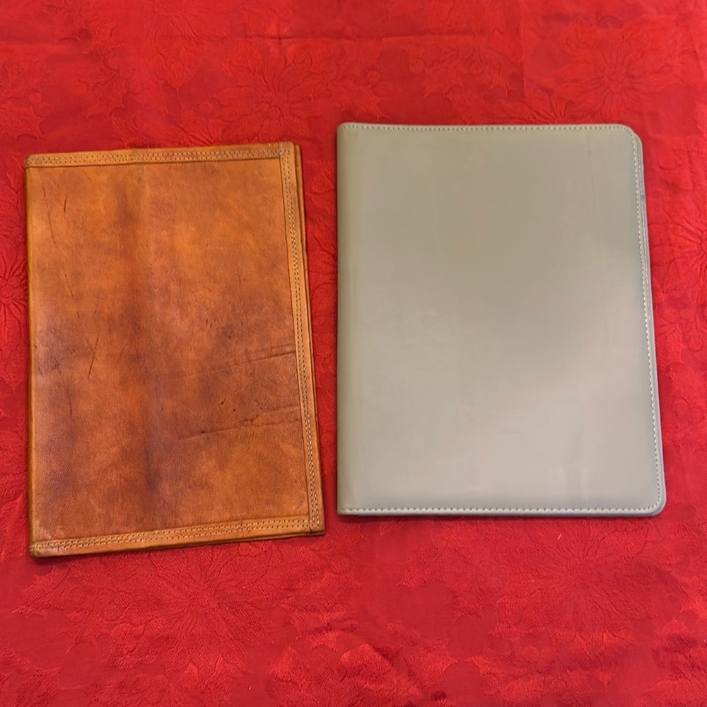 Two folders .